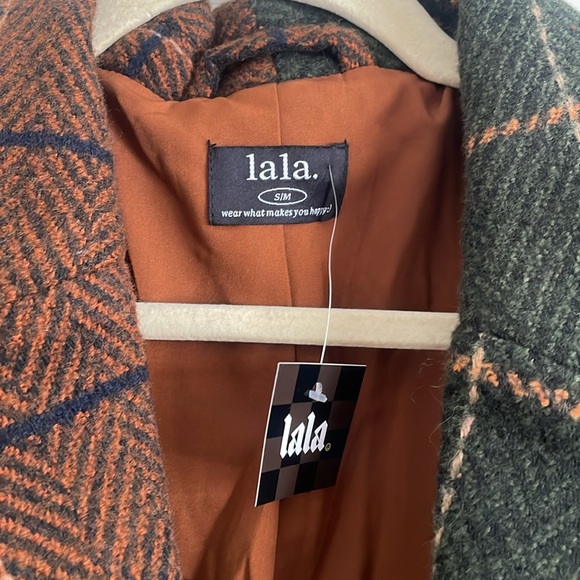 Overcoat - Picture 2 of 5